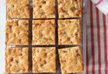 Caramel Apple Blondies Caramel Apple Blondies